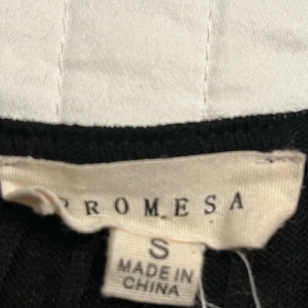 Promesa black ribbed top - Picture 3 of 4